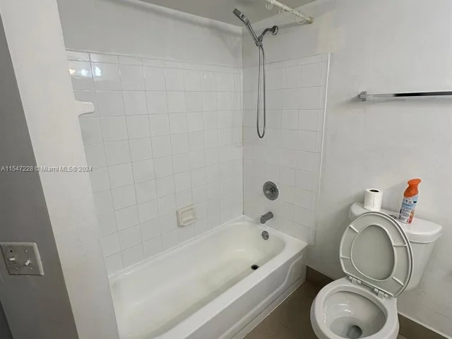 470 S Park Rd # 208, Hollywood FL 33021