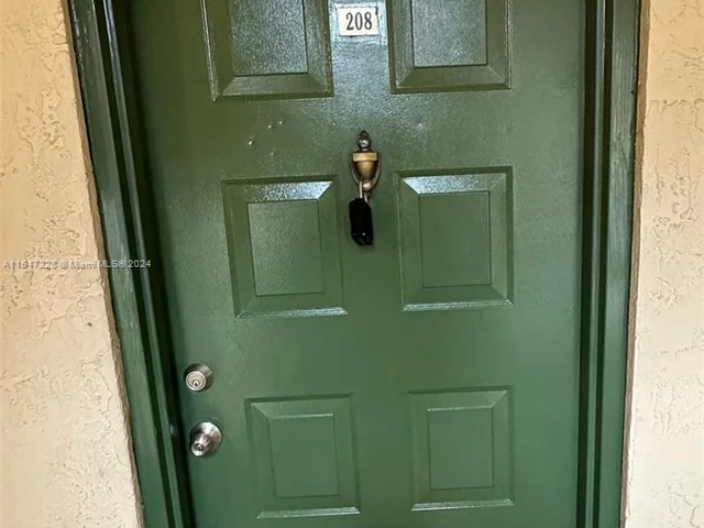 470 S Park Rd # 208, Hollywood FL 33021