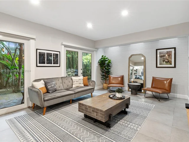 3145 Virginia St # 4, Miami FL 33133