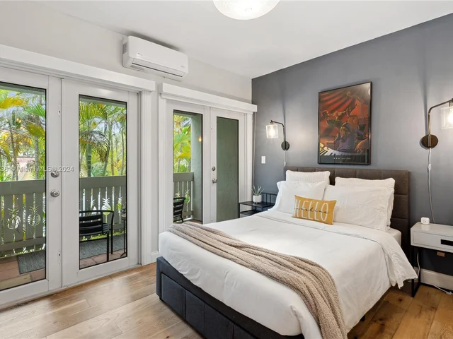 3145 Virginia St # 4, Miami FL 33133