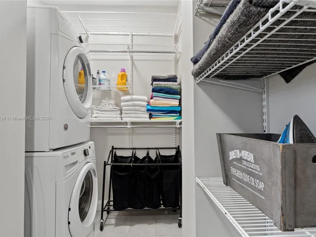 3145 Virginia St # 4, Miami FL 33133