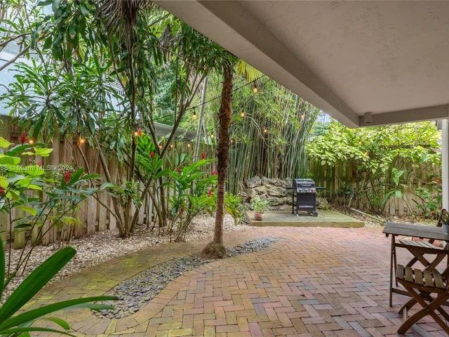 3145 Virginia St # 4, Miami FL 33133