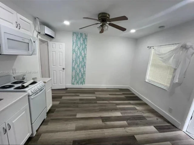 2118 N 19th Ave # 2, Hollywood FL 33020