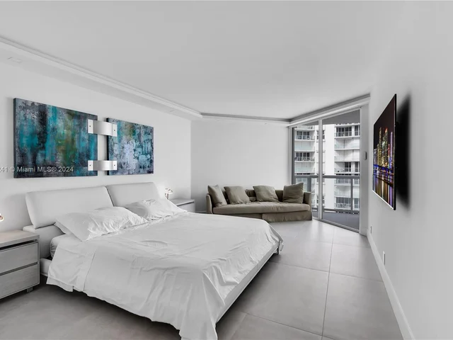 16425 Collins Ave # 1916, Sunny Isles Beach FL 33160