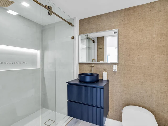 16425 Collins Ave # 1916, Sunny Isles Beach FL 33160