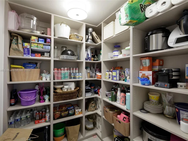 7505 SW 141st St, Palmetto Bay FL 33158