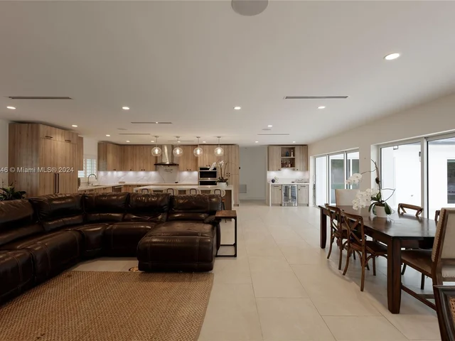 7505 SW 141st St, Palmetto Bay FL 33158