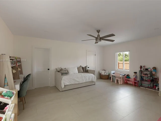 7505 SW 141st St, Palmetto Bay FL 33158