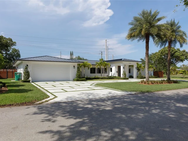 7505 SW 141st St, Palmetto Bay FL 33158