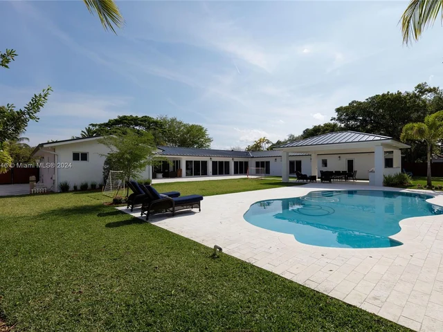 7505 SW 141st St, Palmetto Bay FL 33158