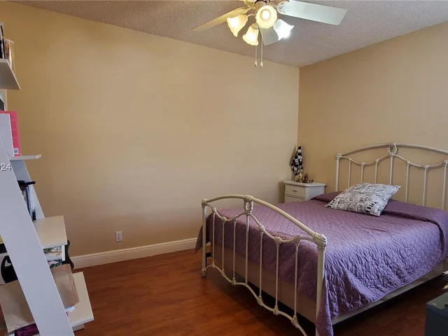 1376 Barcelona Way # 25, Weston FL 33327