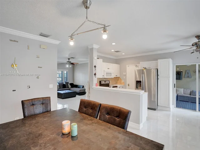 6002 Harbor Isle Way # 513, Tamarac FL 33321