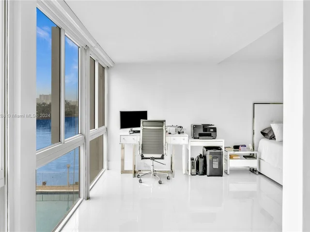 3100 NE 49th St # 303, Fort Lauderdale FL 33308