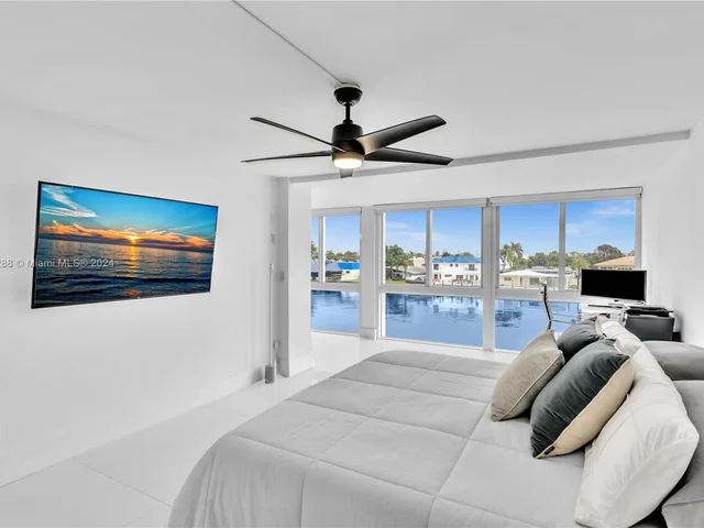 3100 NE 49th St # 303, Fort Lauderdale FL 33308