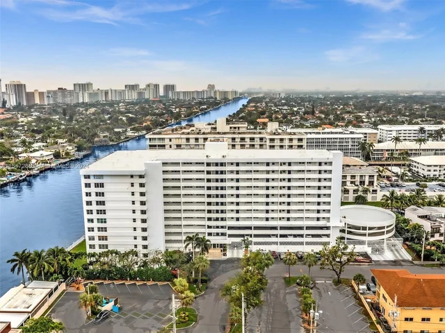 3100 NE 49th St # 303, Fort Lauderdale FL 33308