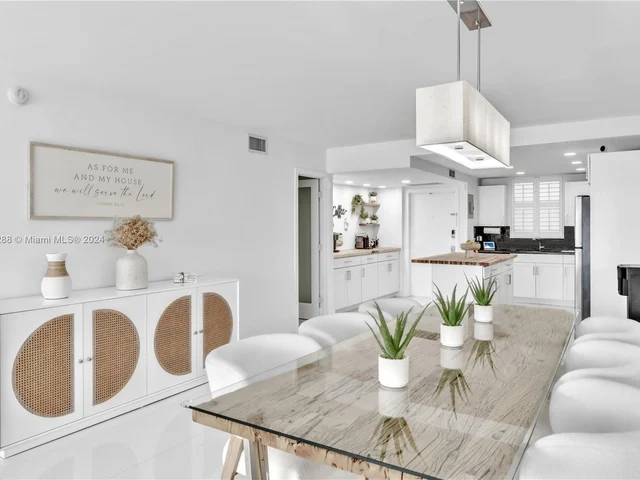 3100 NE 49th St # 303, Fort Lauderdale FL 33308