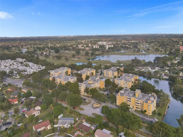 6901 SW 147th Ave # 2E, Miami FL 33193