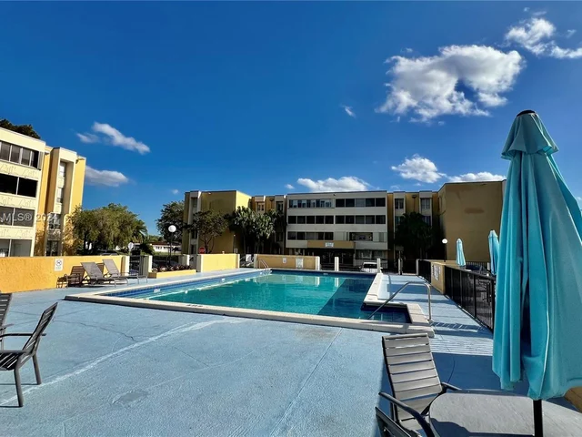 6901 SW 147th Ave # 2E, Miami FL 33193
