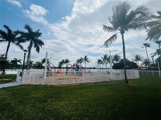 2735 SW 187th Ave, Miramar FL 33029