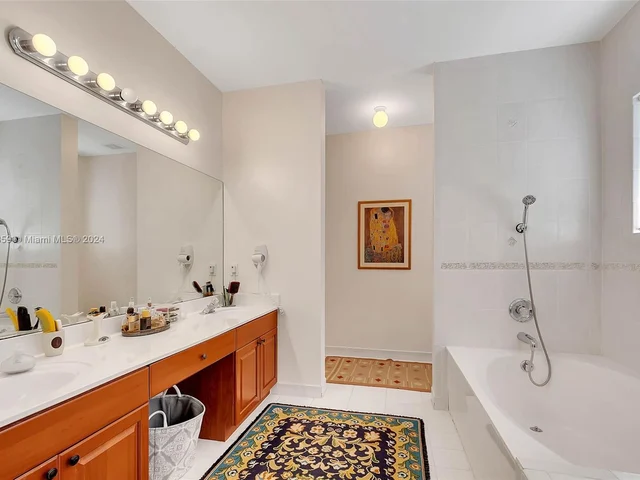 13830 SW 127th Ct, Miami FL 33186