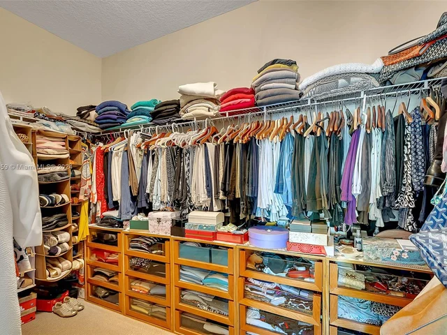 13830 SW 127th Ct, Miami FL 33186