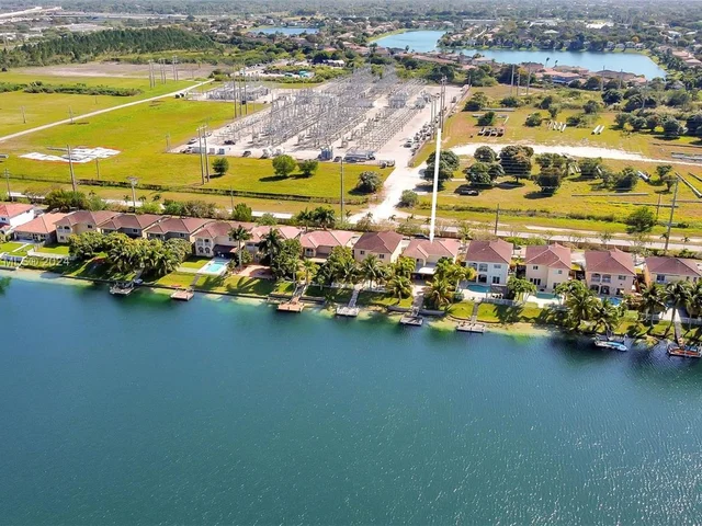 13830 SW 127th Ct, Miami FL 33186