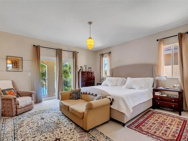 13830 SW 127th Ct, Miami FL 33186