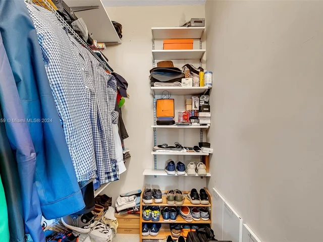 13830 SW 127th Ct, Miami FL 33186