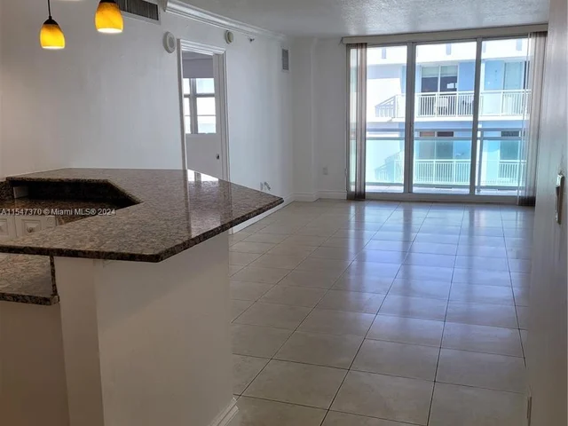 6917 Collins Ave # 1612, Miami Beach FL 33141