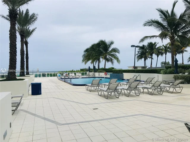 6917 Collins Ave # 1612, Miami Beach FL 33141