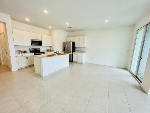 6909 Harbours Edge Ave, Lake Worth FL 33467