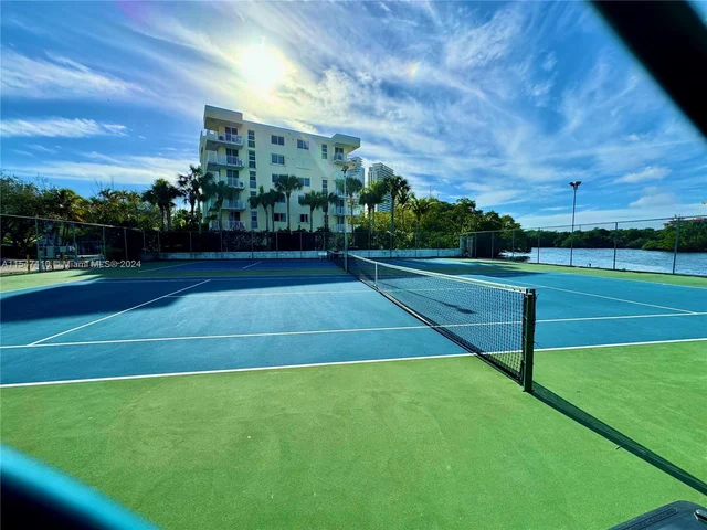 16546 NE 26th Ave # 3G, North Miami Beach FL 33160