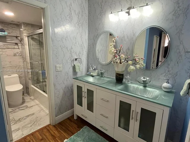 326 Lakeview Dr # 204, Weston FL 33326