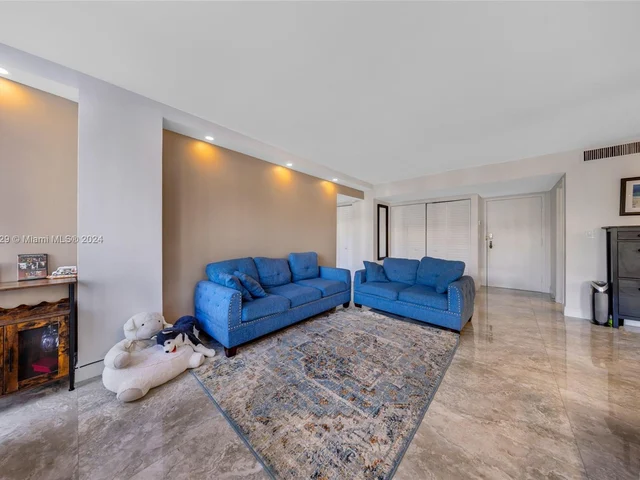 17021 N Bay Rd # 402, Sunny Isles Beach FL 33160