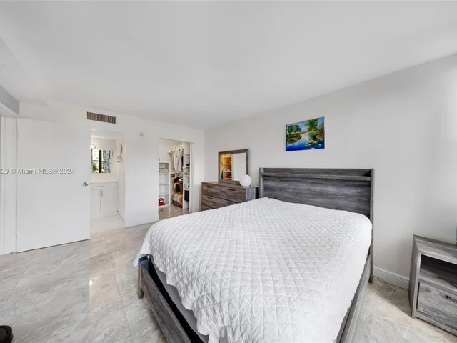 17021 N Bay Rd # 402, Sunny Isles Beach FL 33160