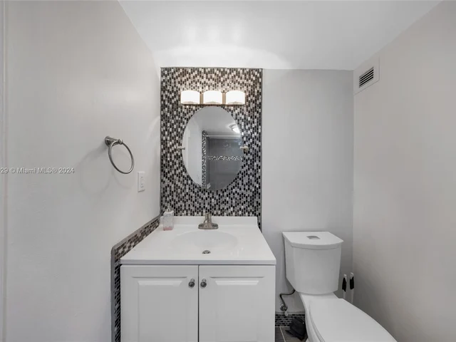 17021 N Bay Rd # 402, Sunny Isles Beach FL 33160