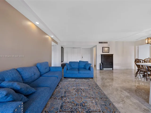 17021 N Bay Rd # 402, Sunny Isles Beach FL 33160