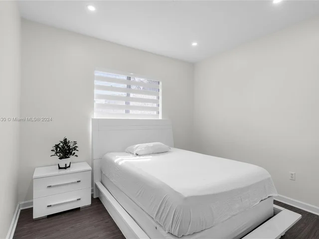 1073 NE 41st Ter, Homestead FL 33033