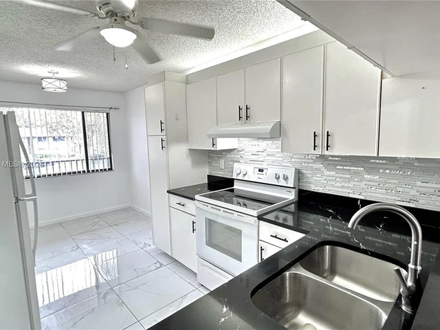 10344 E Clairmont Cir # 203, Tamarac FL 33321