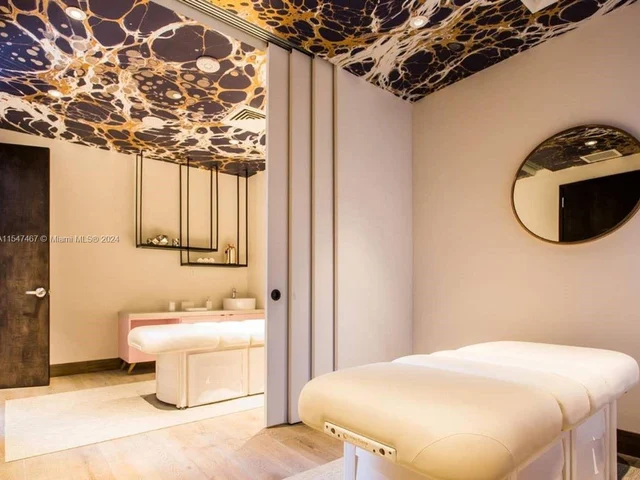 121 NE 34th St # 1415, Miami FL 33137