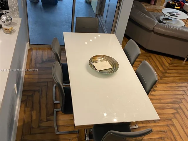 14530 SW 142nd Place Cir, Miami FL 33186