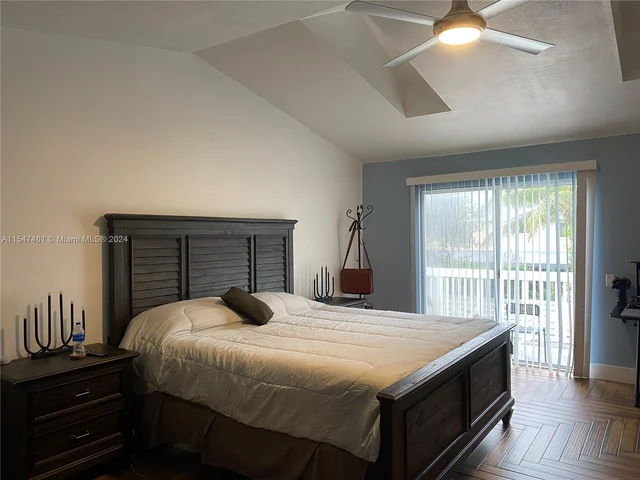 14530 SW 142nd Place Cir, Miami FL 33186