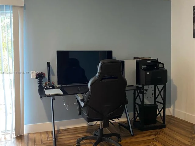 14530 SW 142nd Place Cir, Miami FL 33186