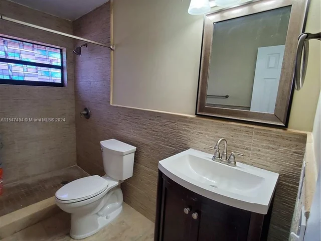 600 SW 89th Ct, Miami FL 33174