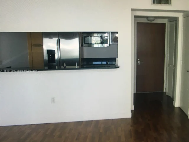 31 SE 5th St # 1603, Miami FL 33131