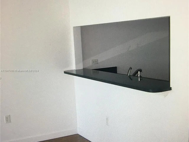 31 SE 5th St # 1603, Miami FL 33131