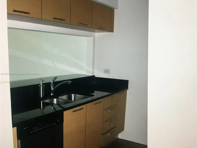 31 SE 5th St # 1603, Miami FL 33131