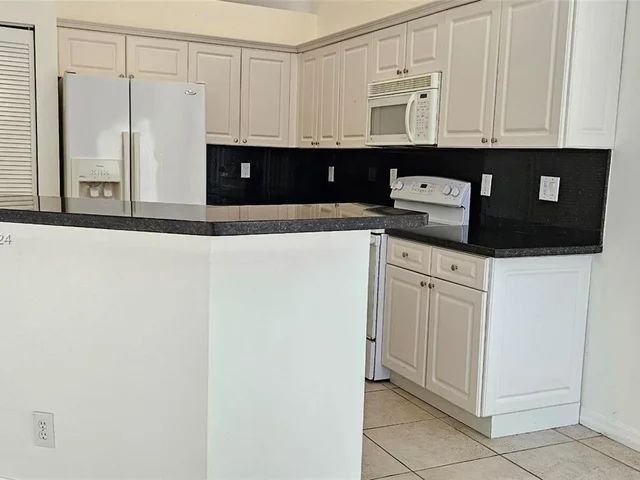 806 Briar Ridge Rd # 806, Weston FL 33327