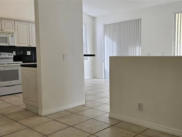 806 Briar Ridge Rd # 806, Weston FL 33327