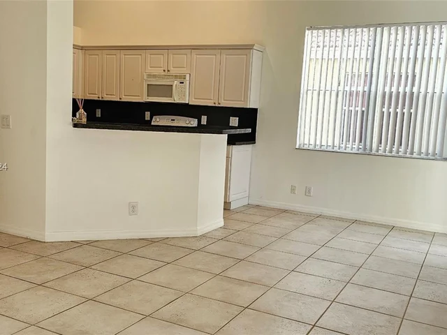 806 Briar Ridge Rd # 806, Weston FL 33327